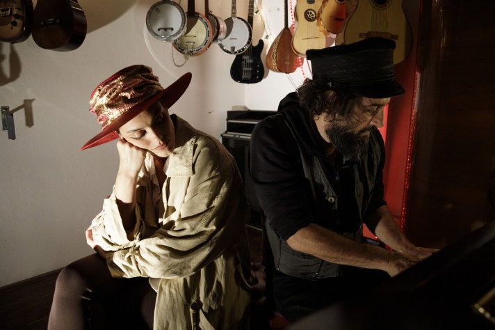 Vinicio Capossela Margherita Vicario La cattiva educazione