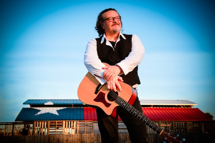 Cisco: venerdì 8 marzo in concerto al Viper Theatre Firenze con "Riportando Tutto A Casa, 30 anni dopo", dedicato al glorioso album dei MCR