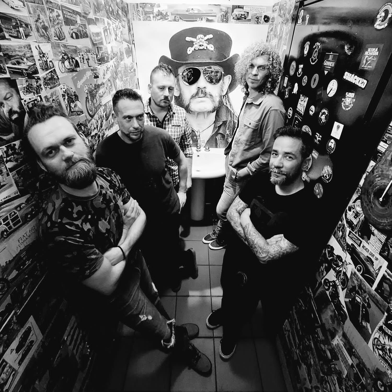 Fuori Dirty Lady dei Black Vessel For The Saint