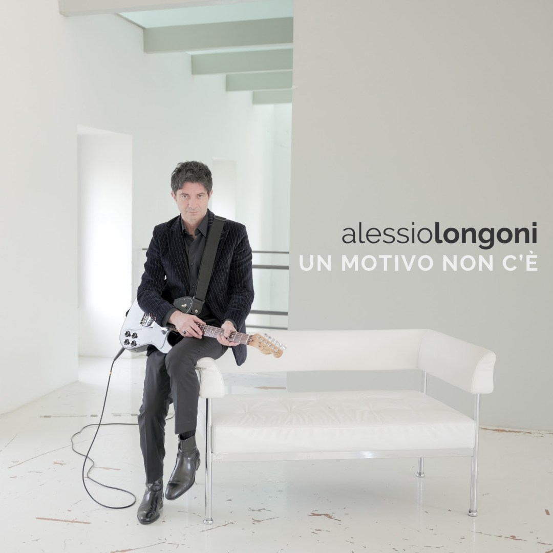 Il cantautore Alessio Longoni presenta il brano Un motivo non c'è.